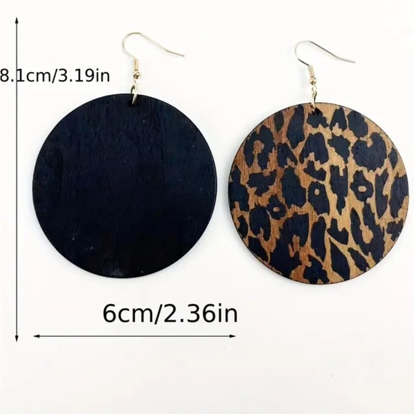 🔥 Clearance 🔥 Animal Print Round Wooden Dangle Earrings - Picture 3 of 4